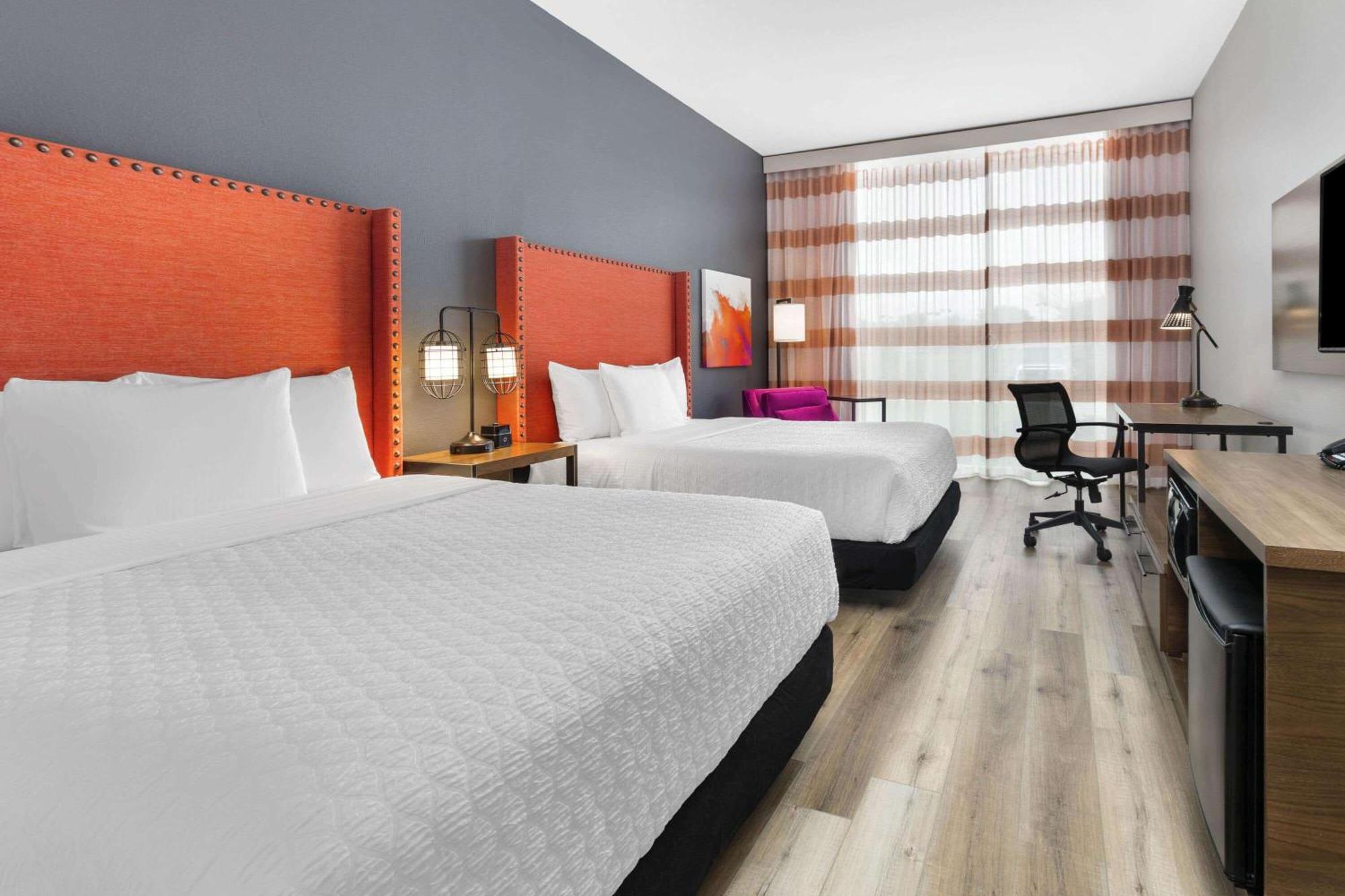 La Quinta Inn & Suites By Wyndham Λούισβιλ Δωμάτιο φωτογραφία